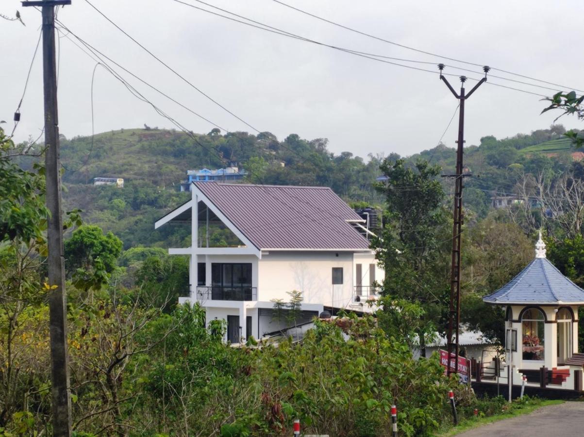 Winter Woods Apartment Vagamon Bagian luar foto